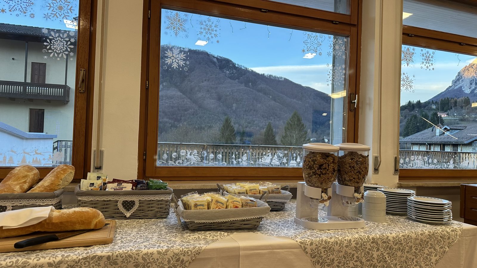 Colazione con vista sulle montagne di Ampezzo